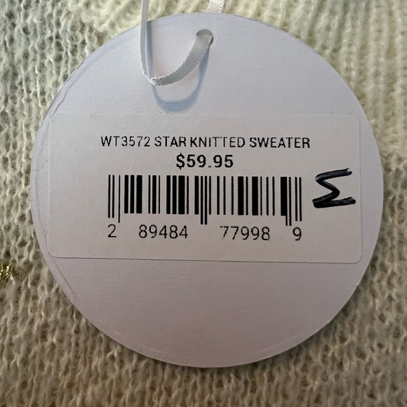 NWT Wanna B Me Star Knitted Sweater - Picture 9 of 10